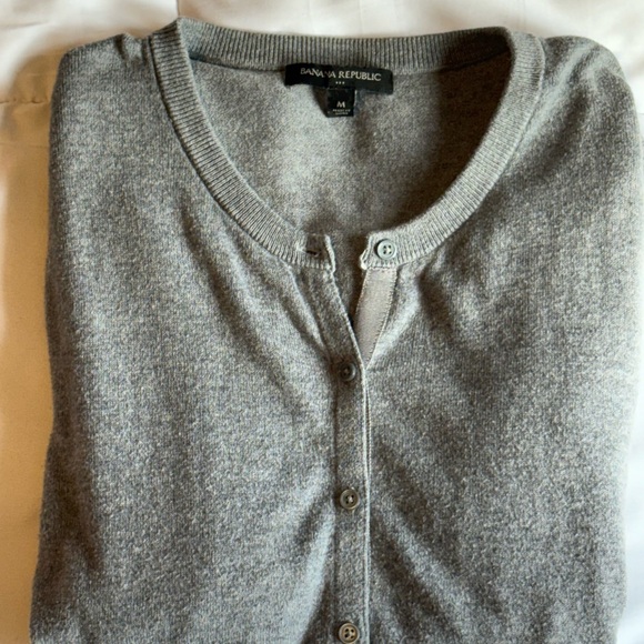 Banana Republic Heather Gray Cardigan - Picture 1 of 3